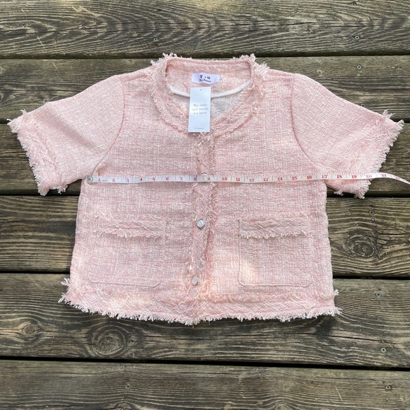 Top: Women's Classic Pink Tweed Button Down Vest with Pearl Buttons - Picture 11 of 13